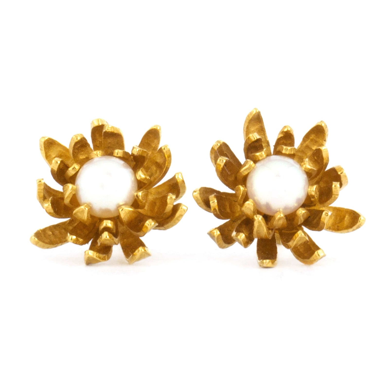 Alex Monroe Chrysanthemum Flower Pearl Earrings in Gold