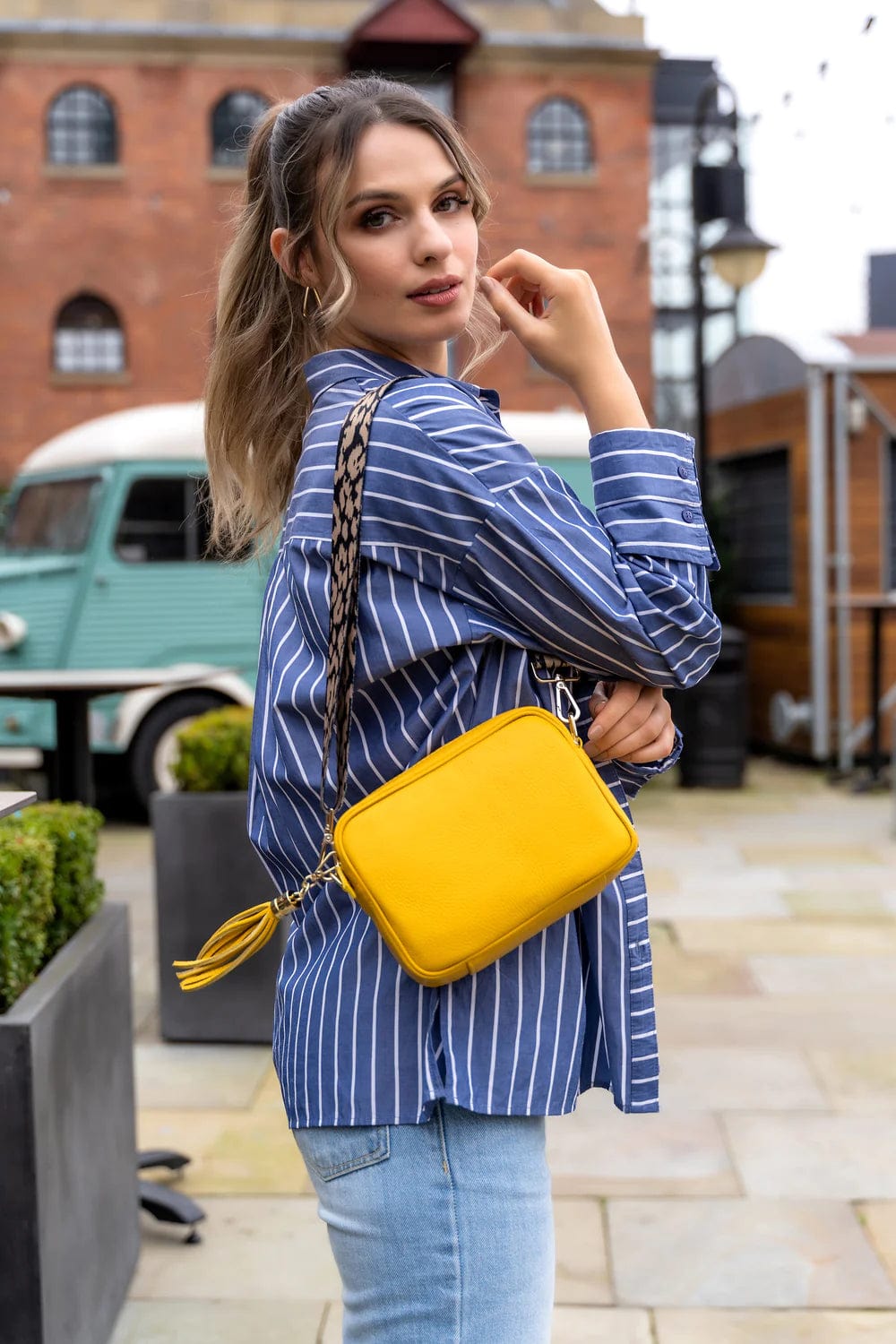 Elie Beaumont Camera Bag in Sunflower Yellow