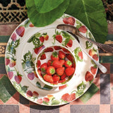 Emma Bridgewater Strawberries 8 1/2 Inch Plate - OOS