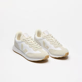 VEJA Rio Branco II Alveomesh Trainers in White/Pierre